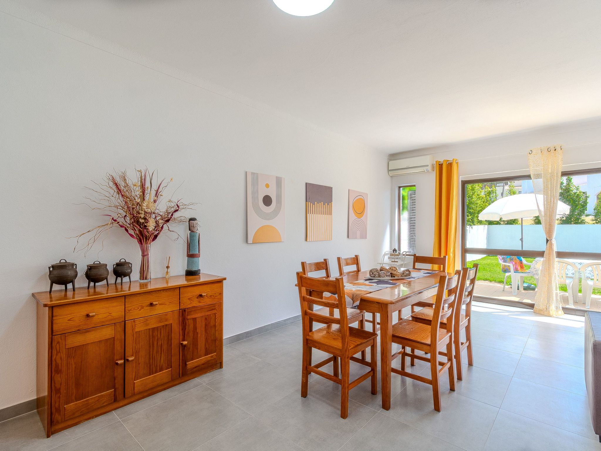 Amélia - Sunny Way-Dedans