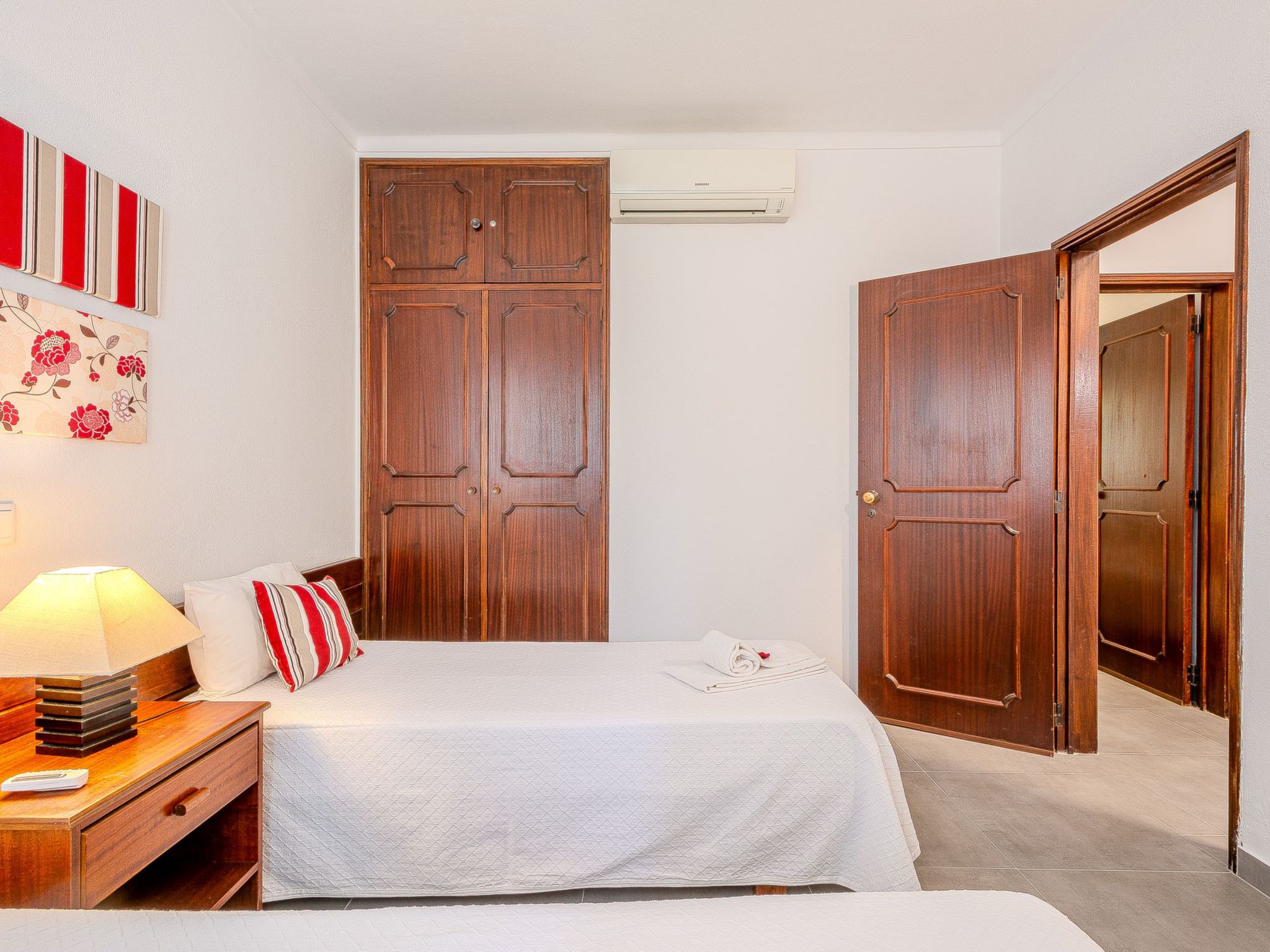 Amélia - Sunny Way-Dedans