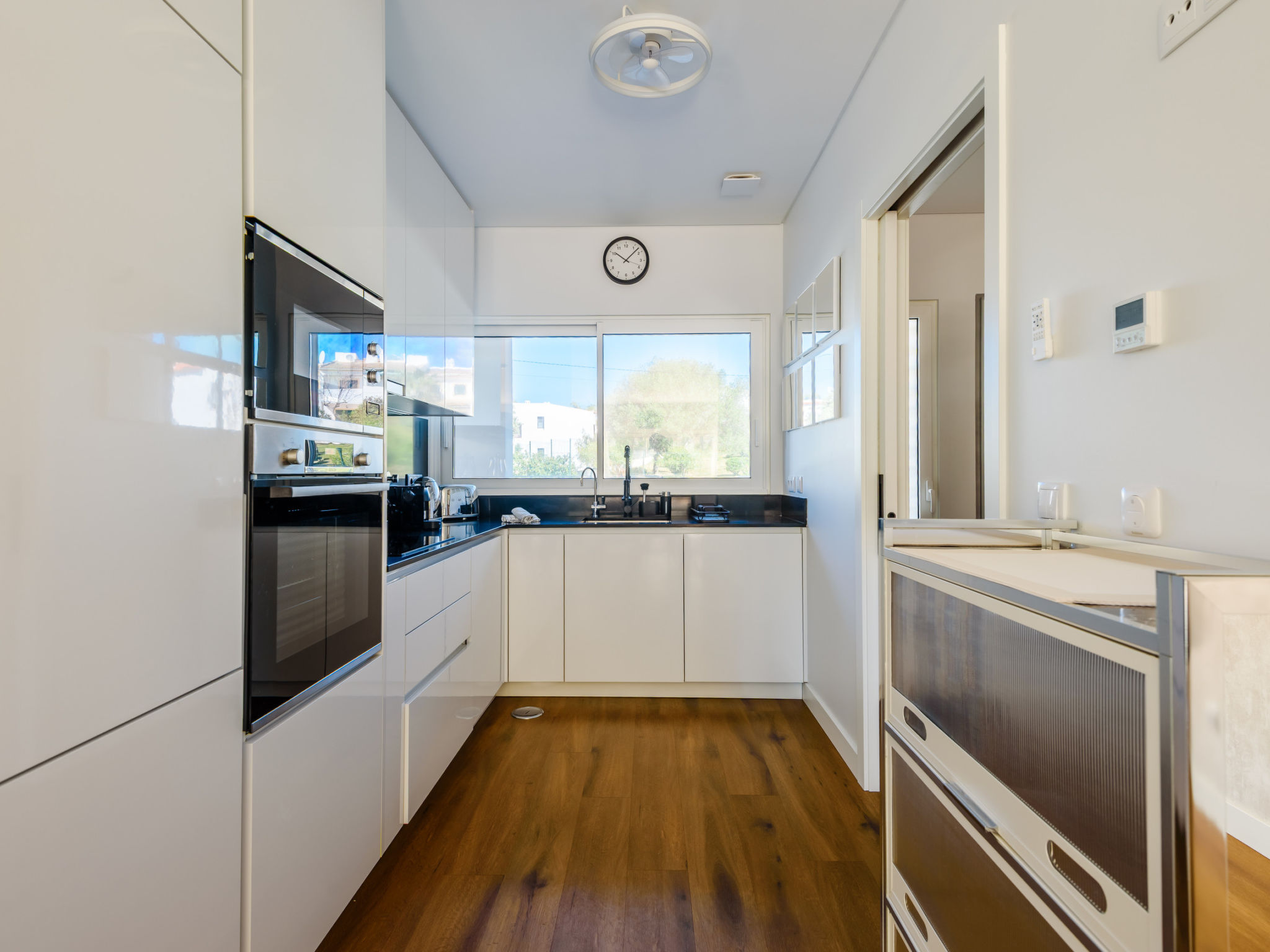Forte Beach Retreat (350m to the Sea) - Dedans