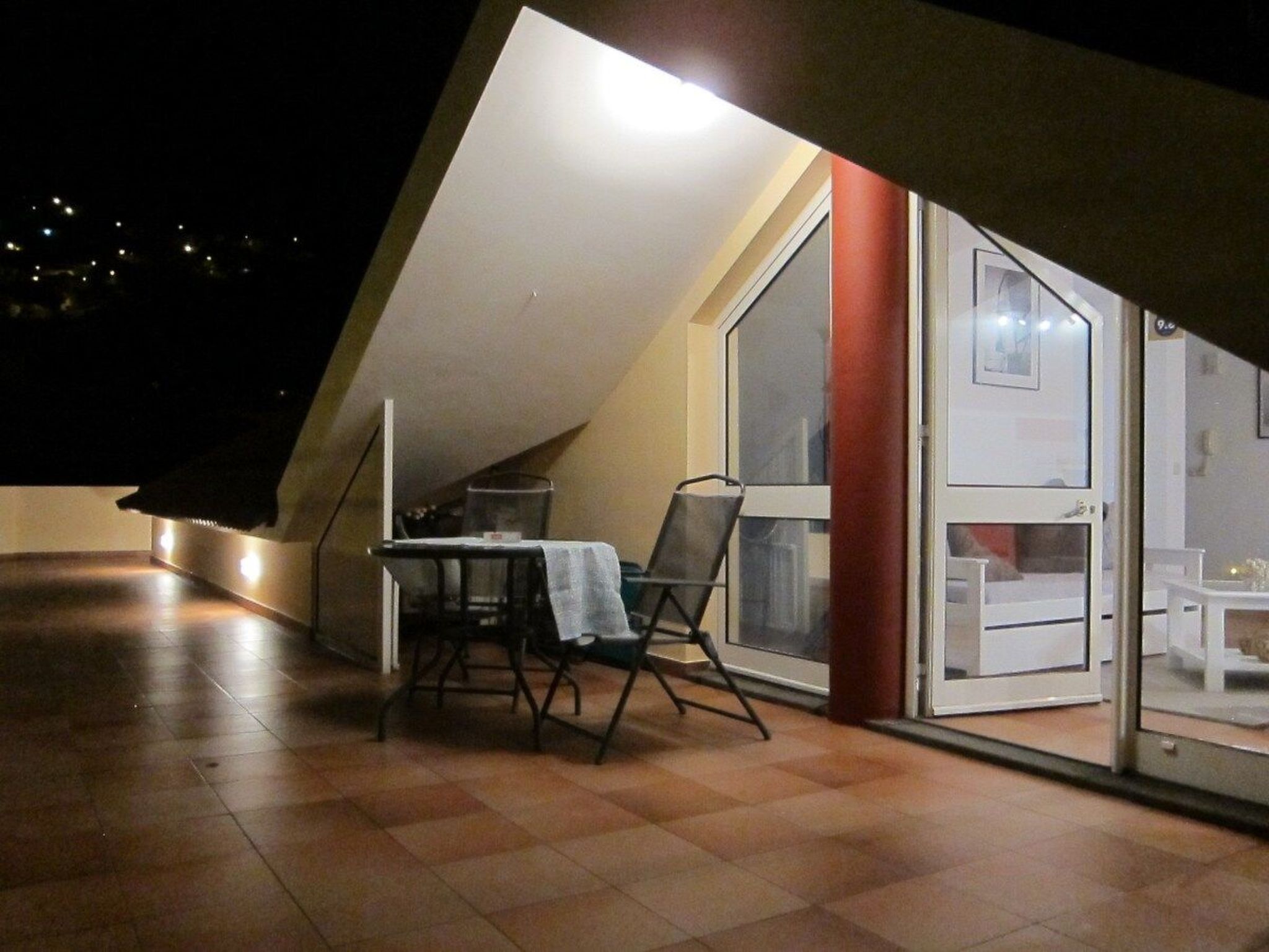 Mit Terrasse-Drinnen