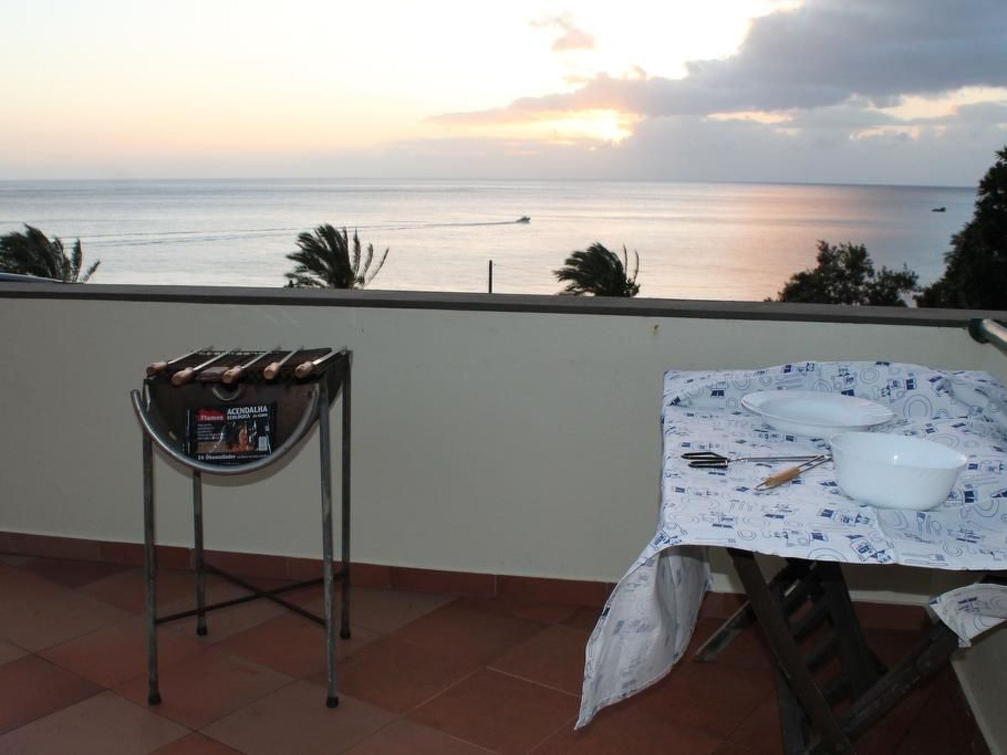 Mit Terrasse-Drinnen