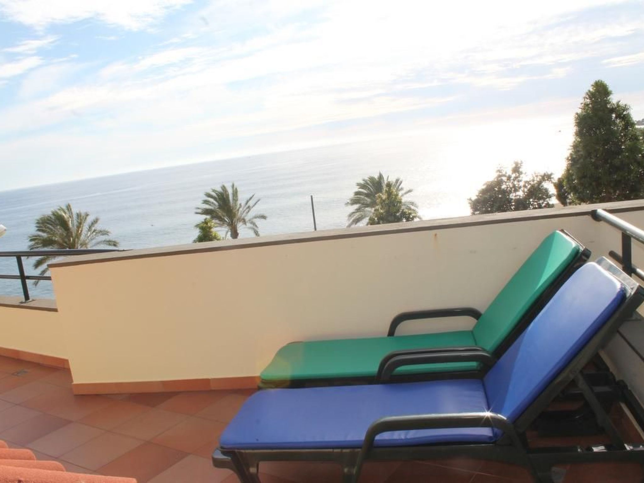 Mit Terrasse-Drinnen