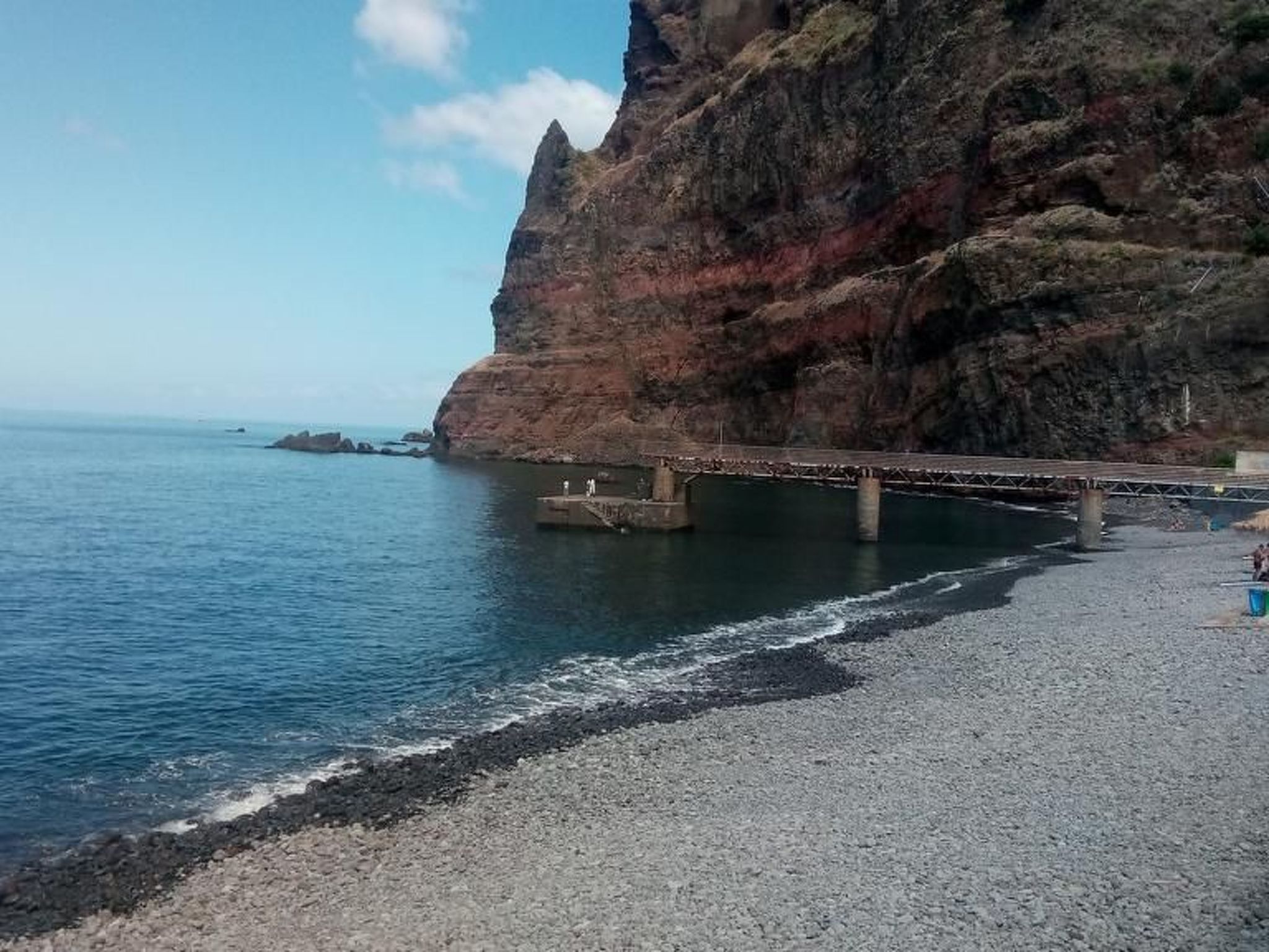 Mit Terrasse-Drinnen