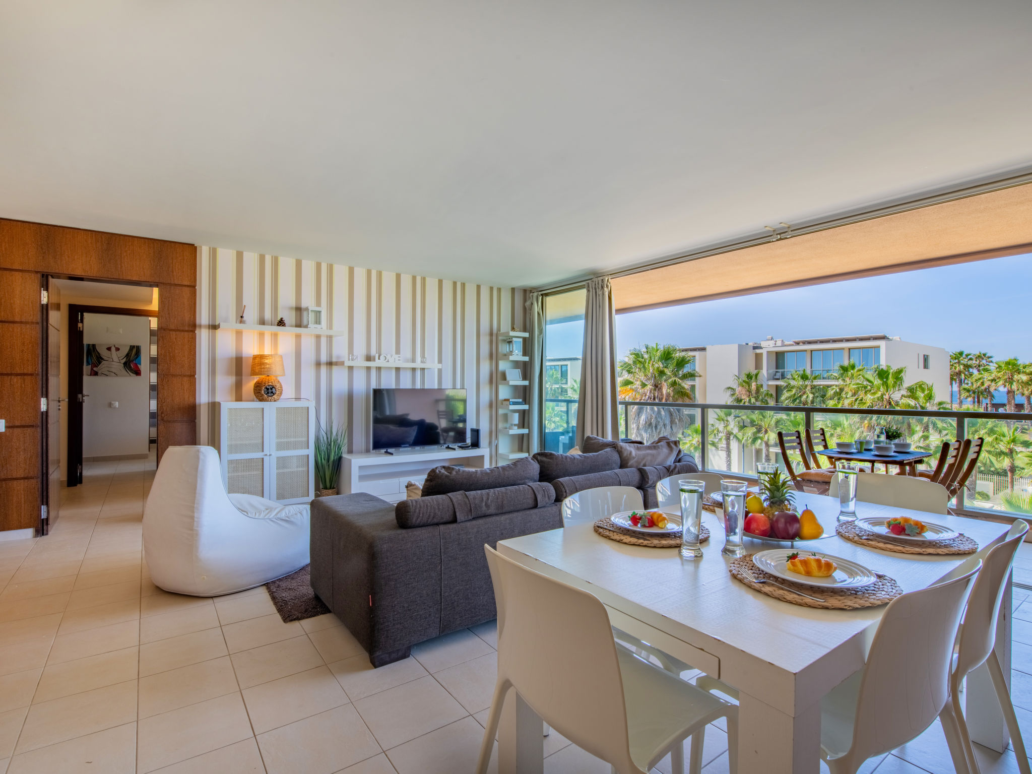 Algarve Sun-Sea Retreat-Binnen