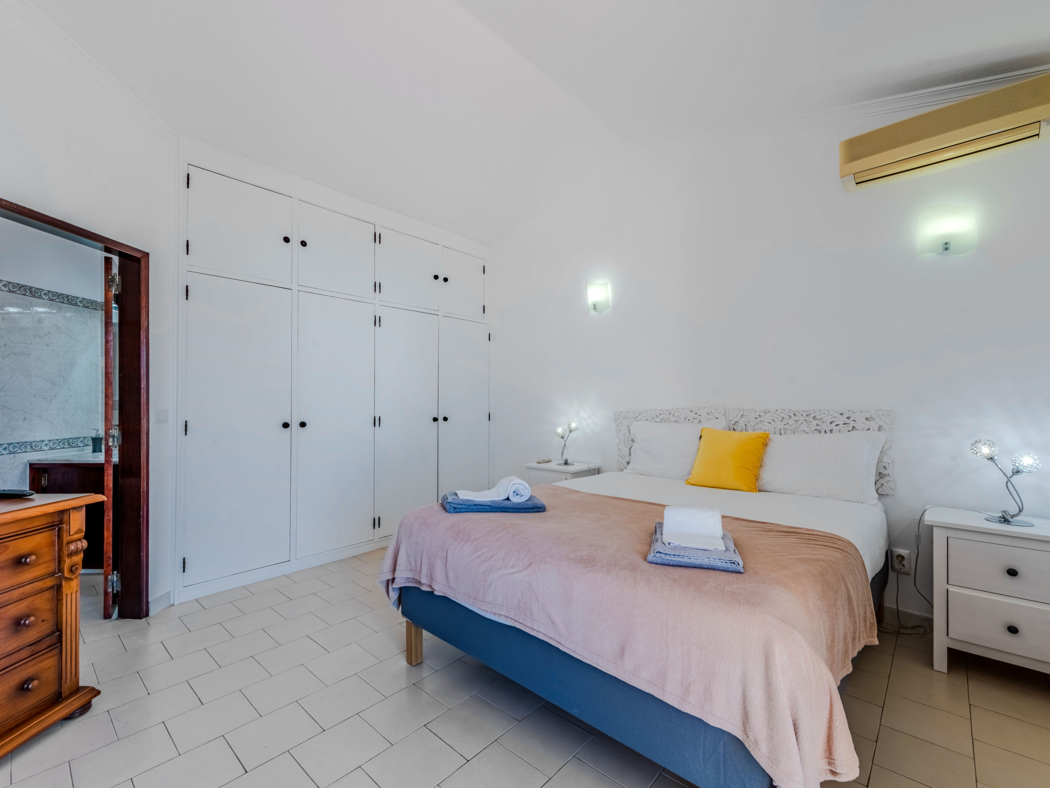 Paulo - VIP Properties - Binnen