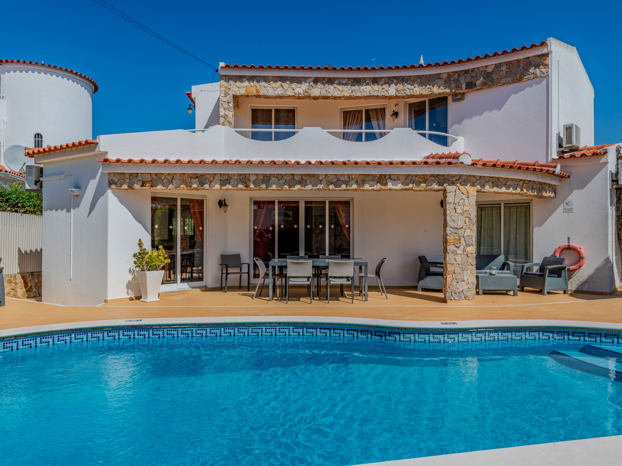 Paulo - VIP Properties - Buiten