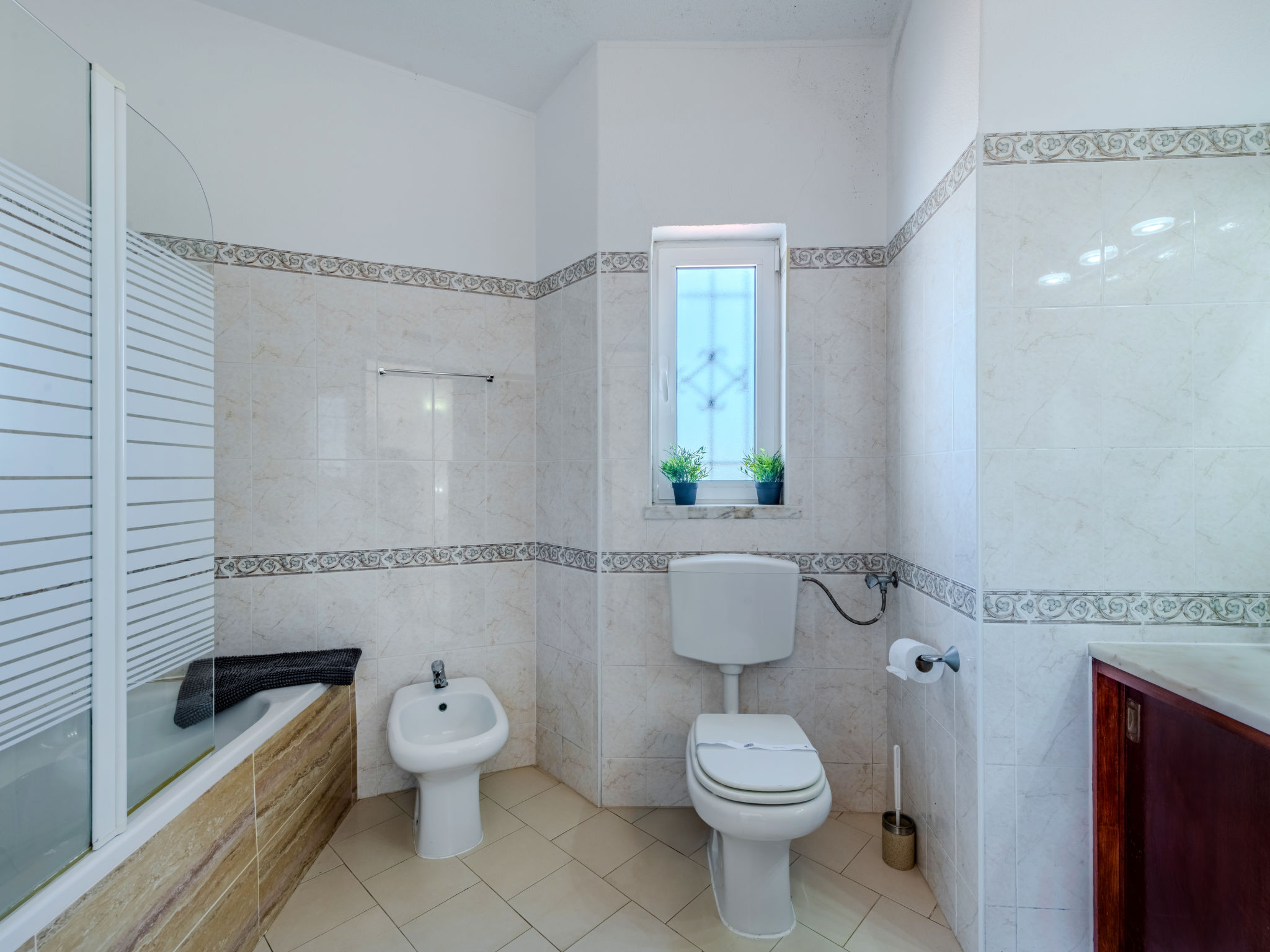 Paulo - VIP Properties - Binnen