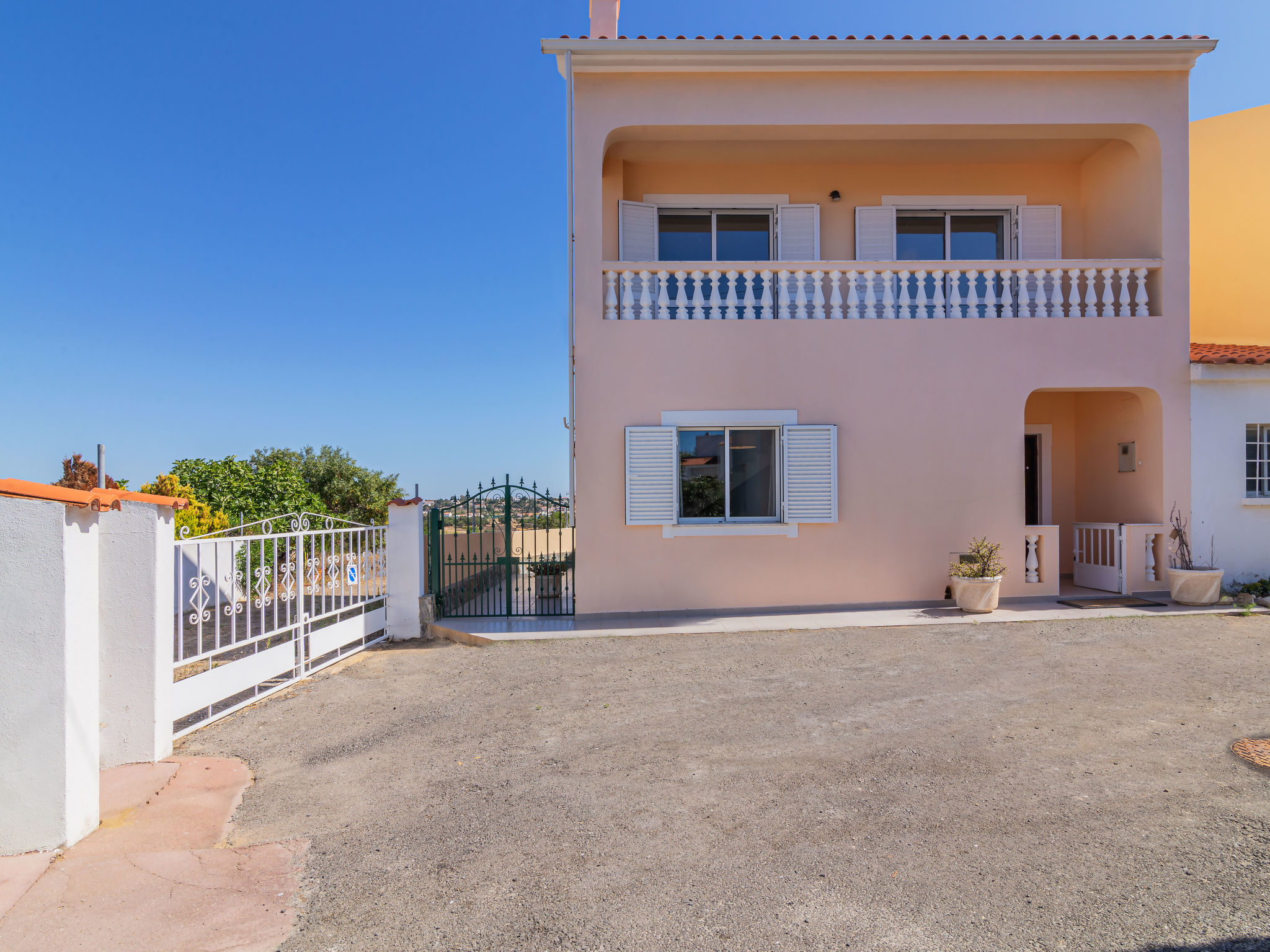 Zonnig vakantiehuis met privézwembad op 650m van Praia da Galé - foto 37