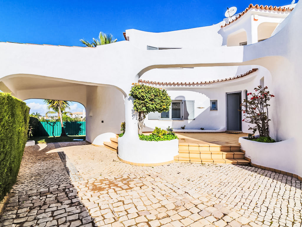 Arribas Villa — Inside other