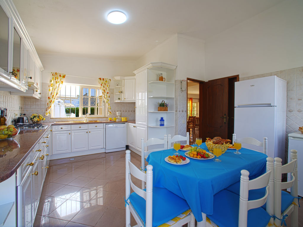 Da Bela Vista — Kitchen / Dining Room