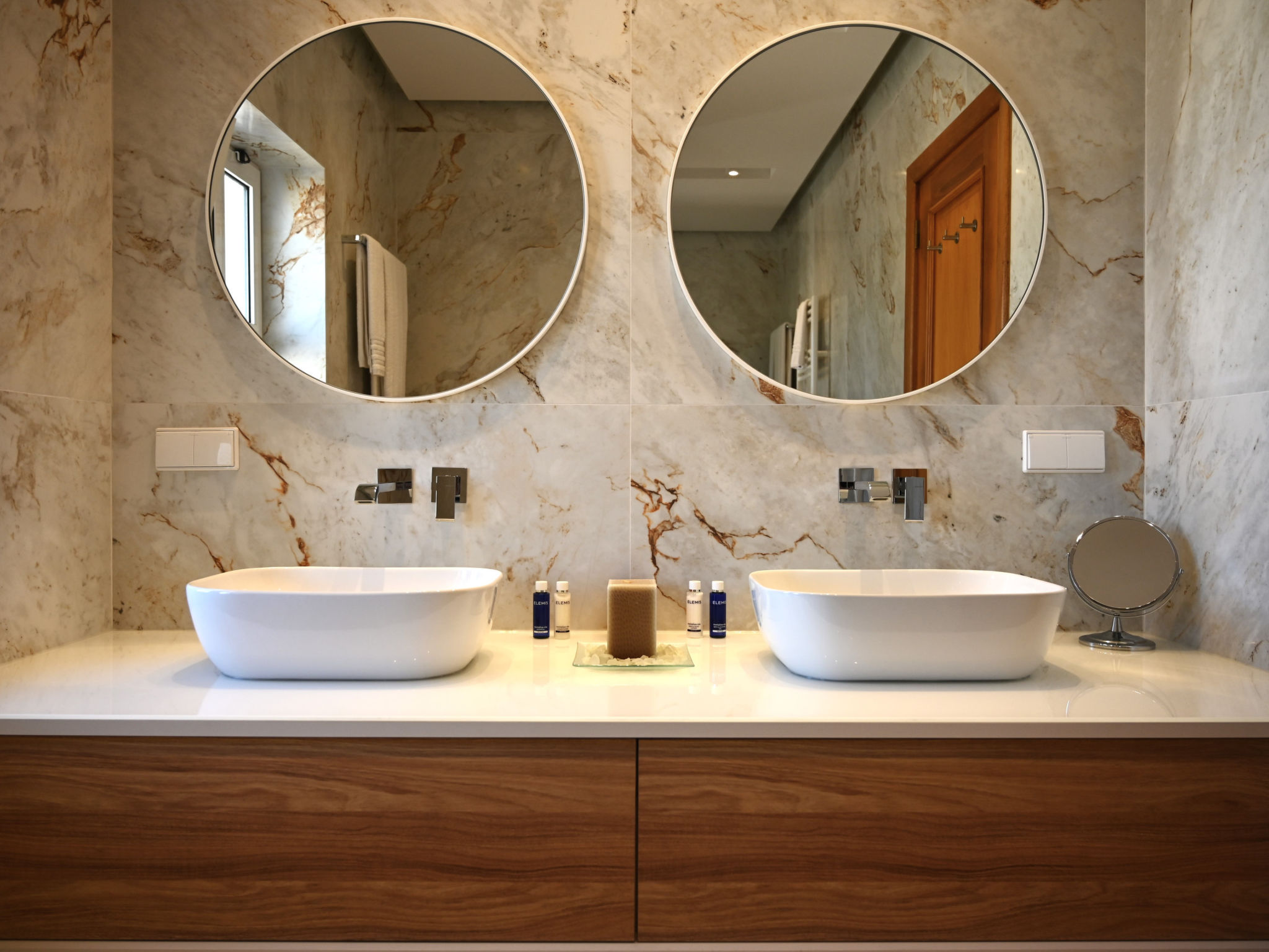 Endless Summer Luxury Villa - Binnen