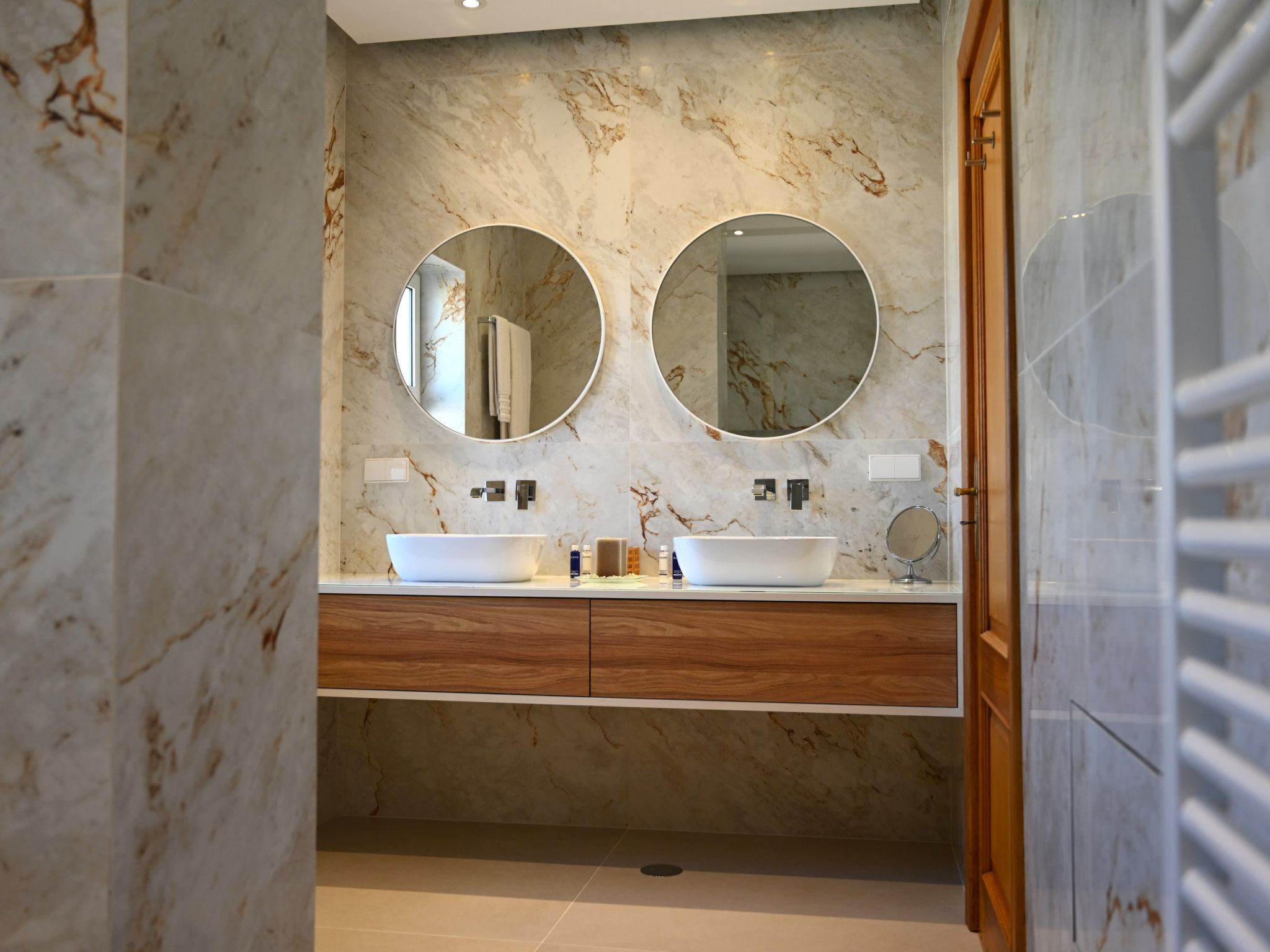 Endless Summer Luxury Villa - Binnen