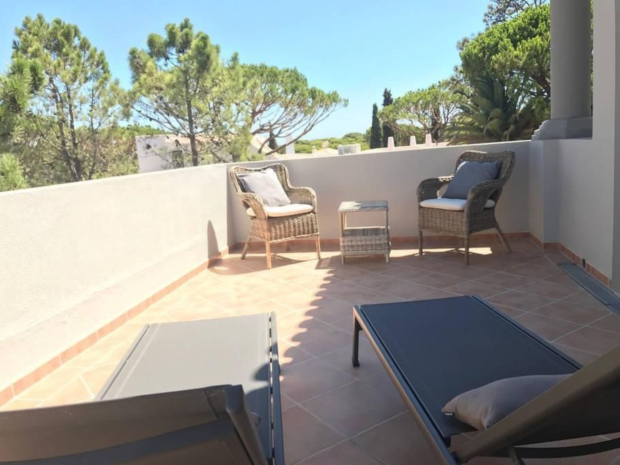 In Almancil mit Garten, Grill und Terrasse-Dehors