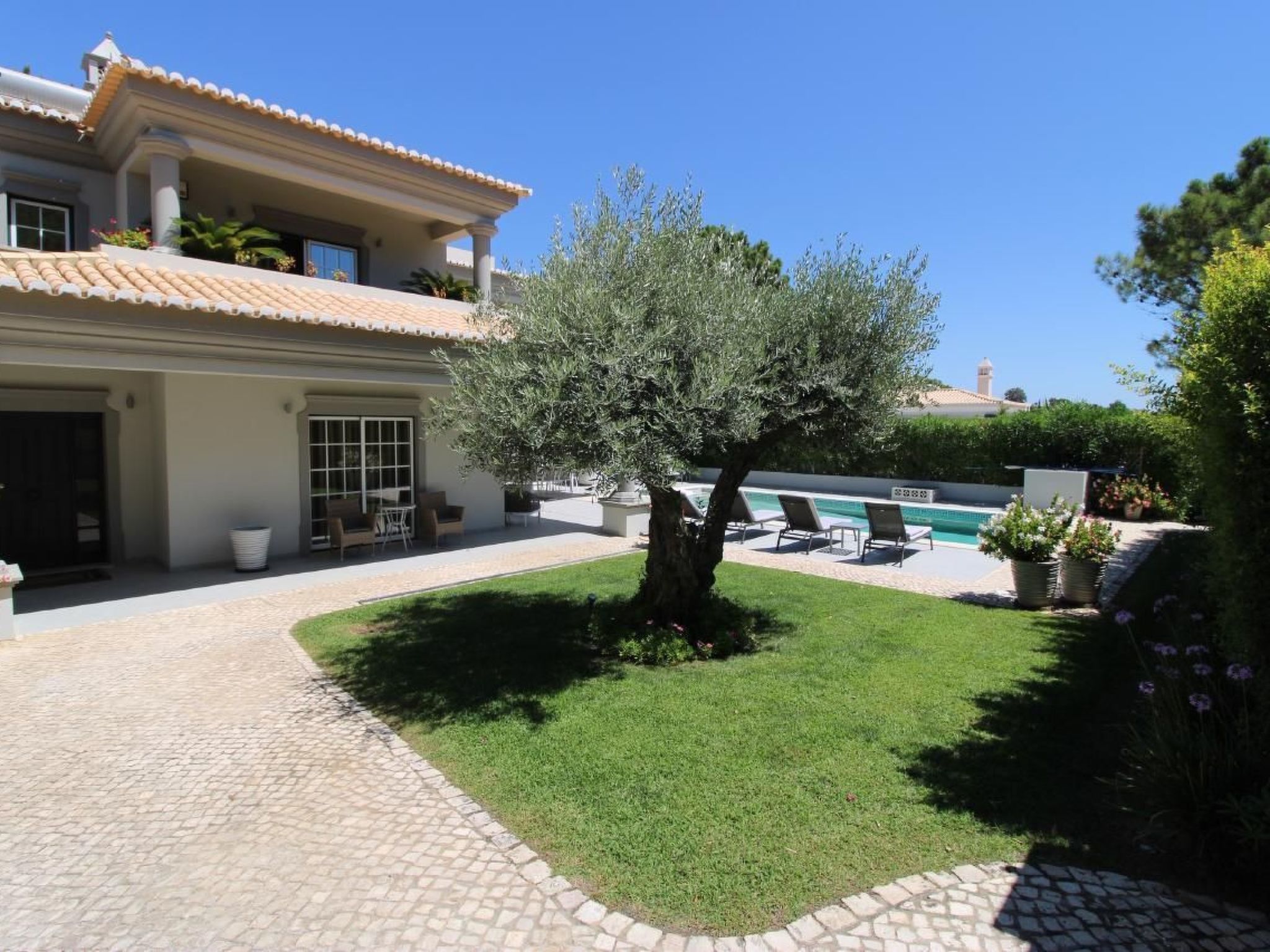 In Almancil mit Garten, Grill und Terrasse-Image-tags.info