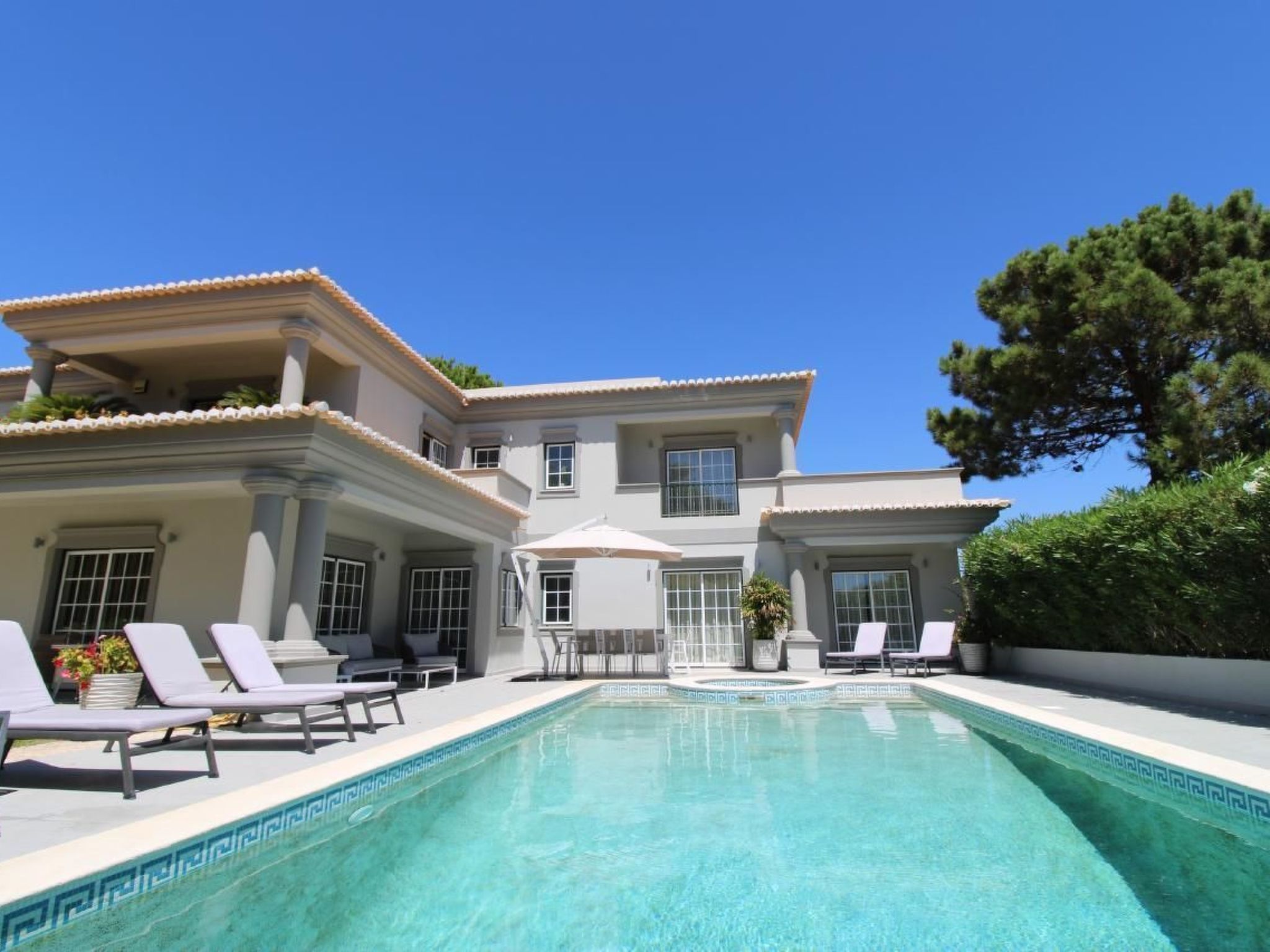 In Almancil mit Garten, Grill und Terrasse-Image-tags.info