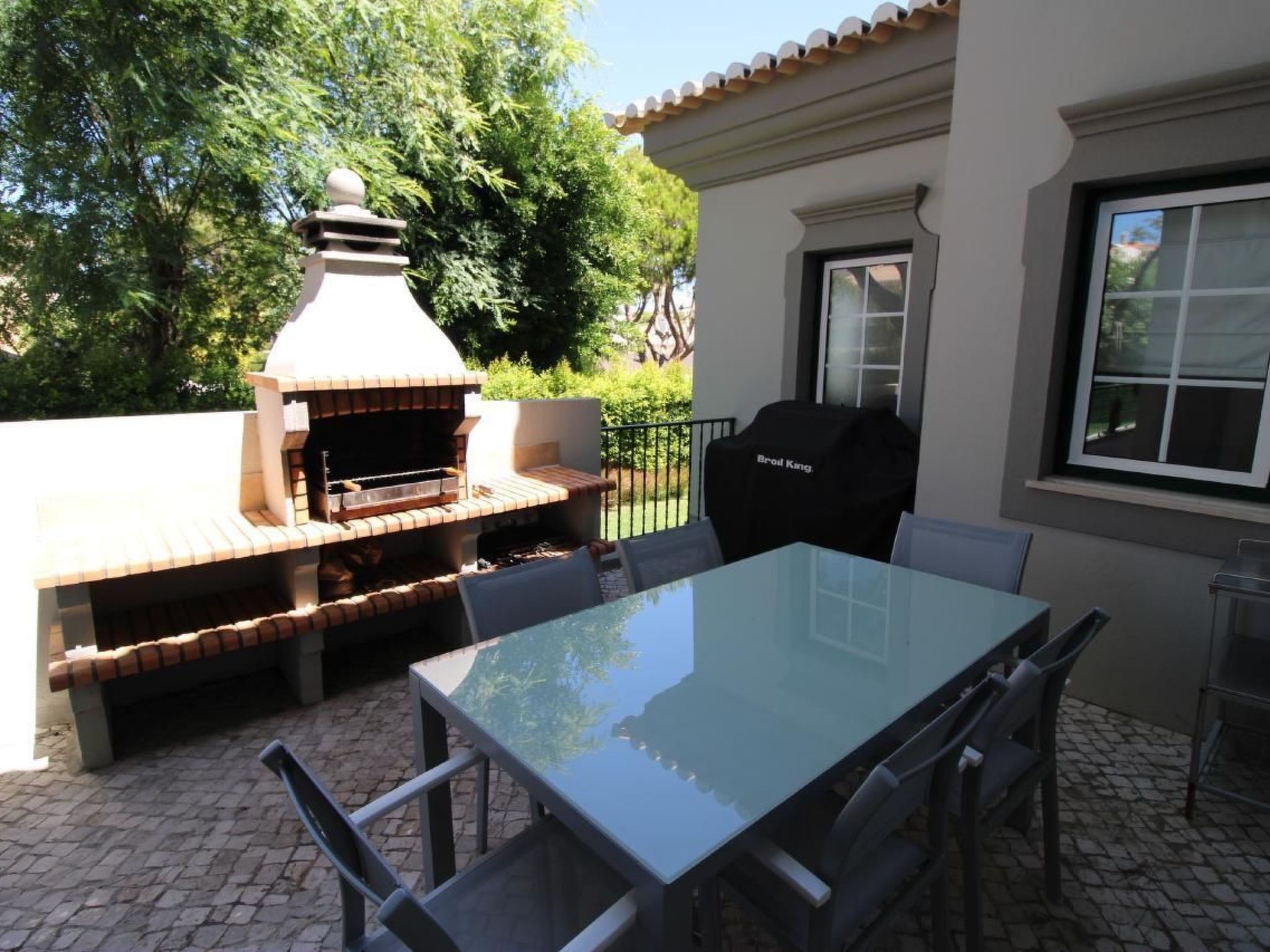 In Almancil mit Garten, Grill und Terrasse-Image-tags.info