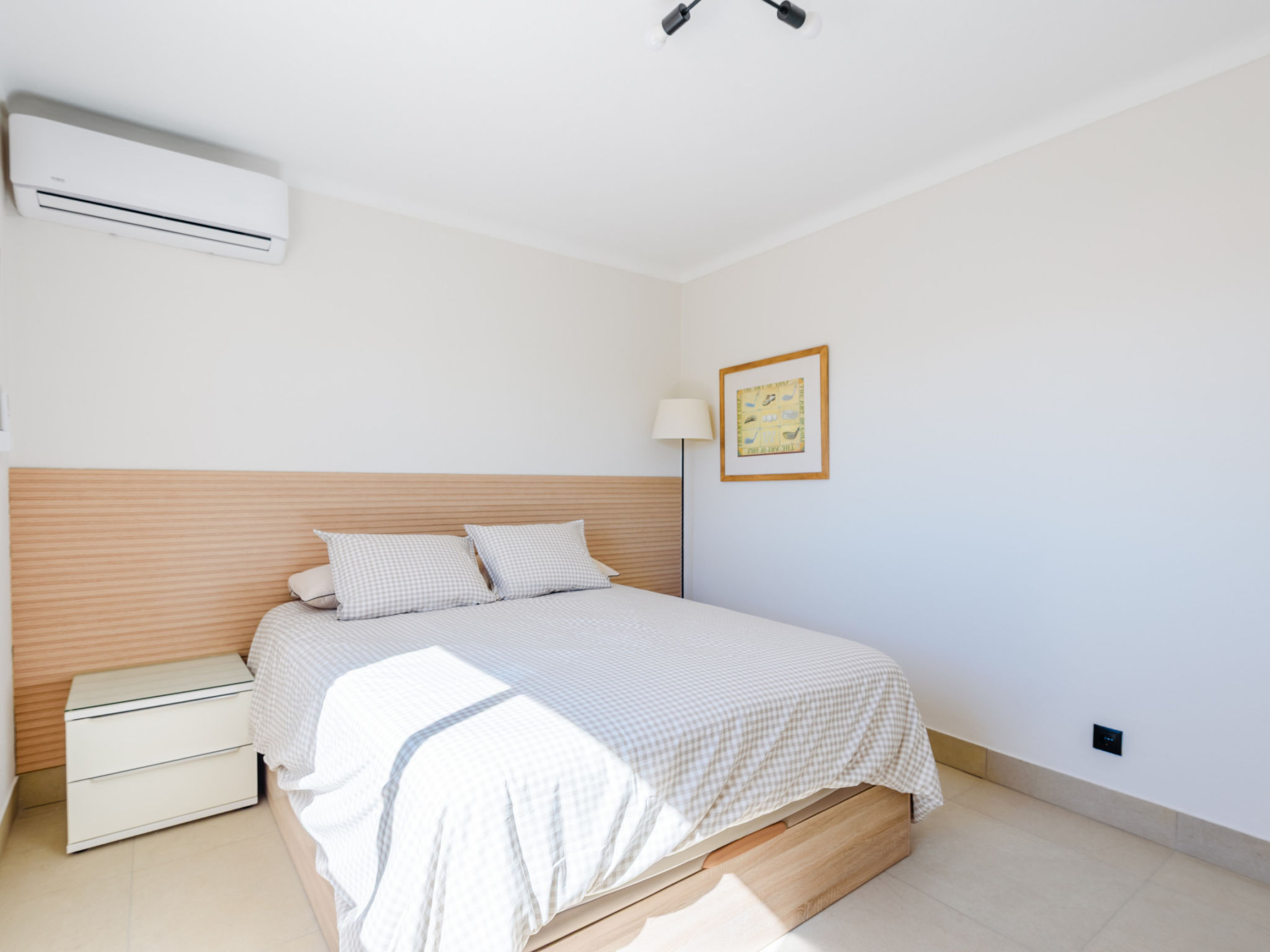 Jardins do Golfe Top Floor Retreat - Binnen