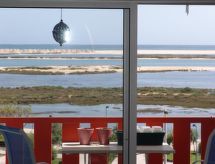 Flat aan de kustlijn met uitzicht op Ria Formosa en de oceaan - thumbnail 2
