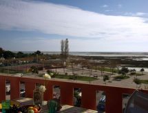 Flat aan de kustlijn met uitzicht op Ria Formosa en de oceaan - thumbnail 4