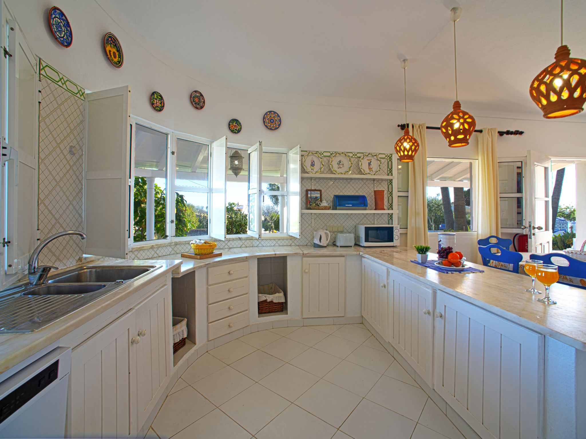 Photo of Luz Romana A1