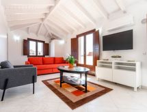 Licht appartement met zonneterras in hartje Tavira, 350m tot centrum - thumbnail 5