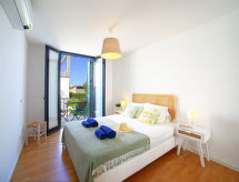 Rustiek appartement nabij strand Cabanas met zwembad en garage - thumbnail 5
