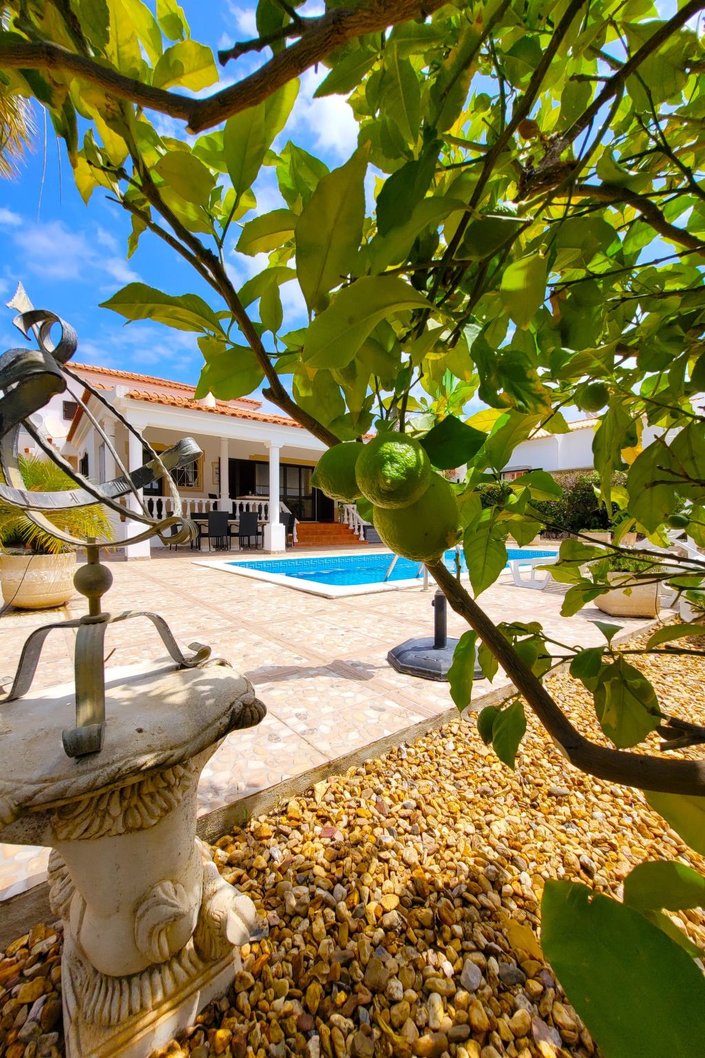 Nettes Ferienhaus in Altura mit Gepflegtem Garten-Binnen