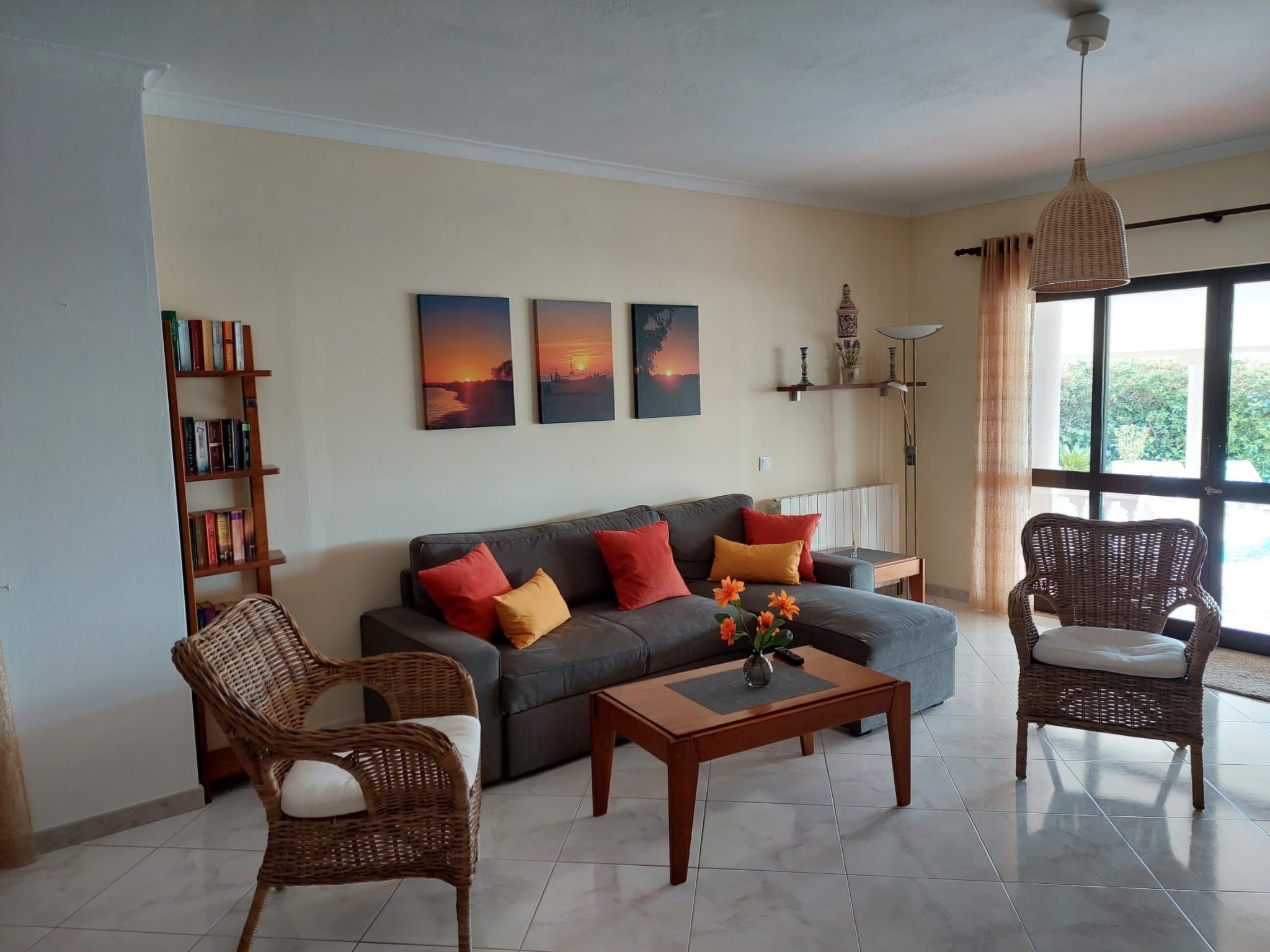 Nettes Ferienhaus in Altura mit Gepflegtem Garten-Binnen