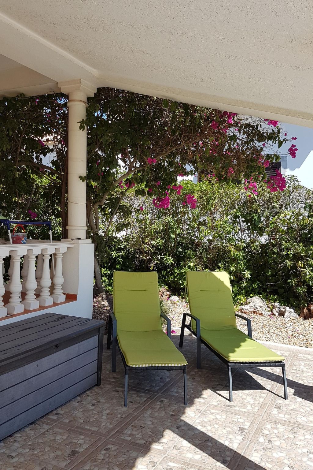 Nettes Ferienhaus in Altura mit Gepflegtem Garten-Binnen