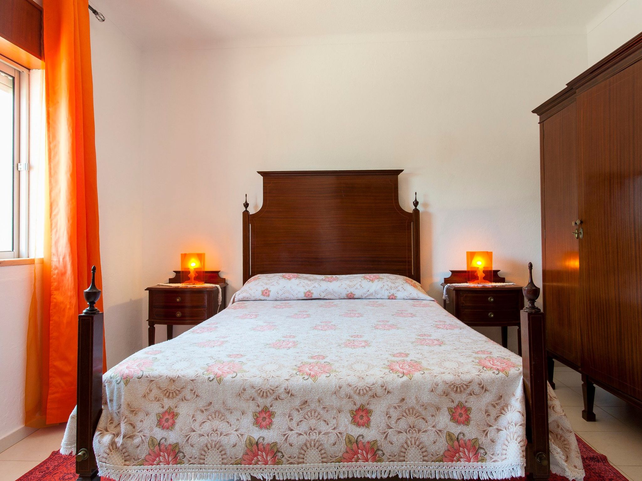 Wohnung mit Terrasse-Drinnen