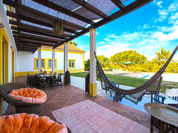 Privézwembad en rust in Casa do Lago, Alcácer do Sal in Alcácer do Sal