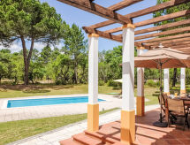 Villa dos Sobreiros: Ruim vakantiehuis aan de golfbaan in Alentejo - thumbnail 2