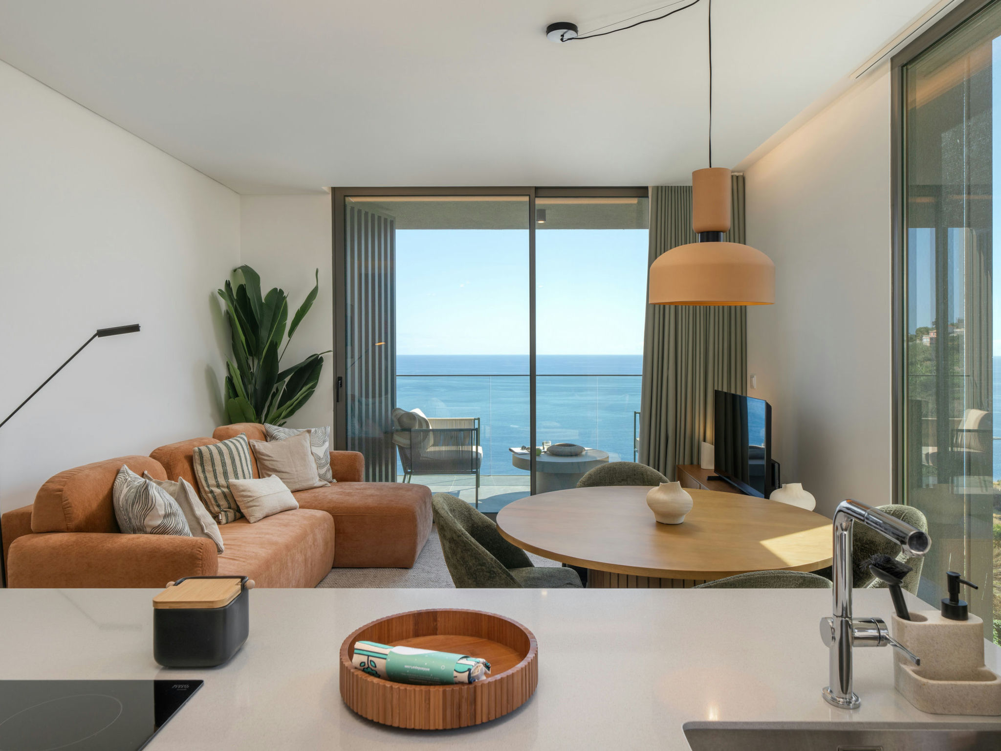 Calheta Hills III - Inside