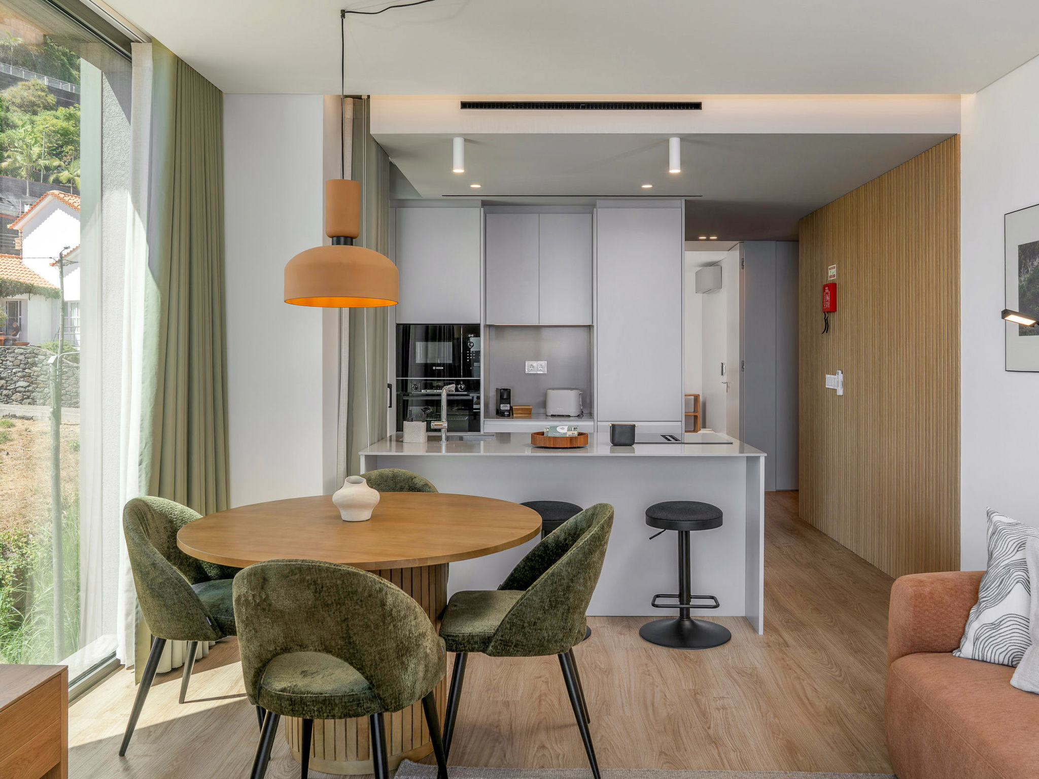 Calheta Hills III - Inside
