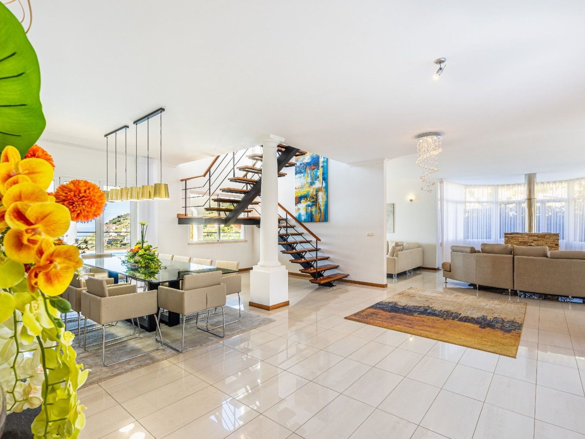 Luxuriöses Escape Village Calheta mit beheiztem Pool-Binnen