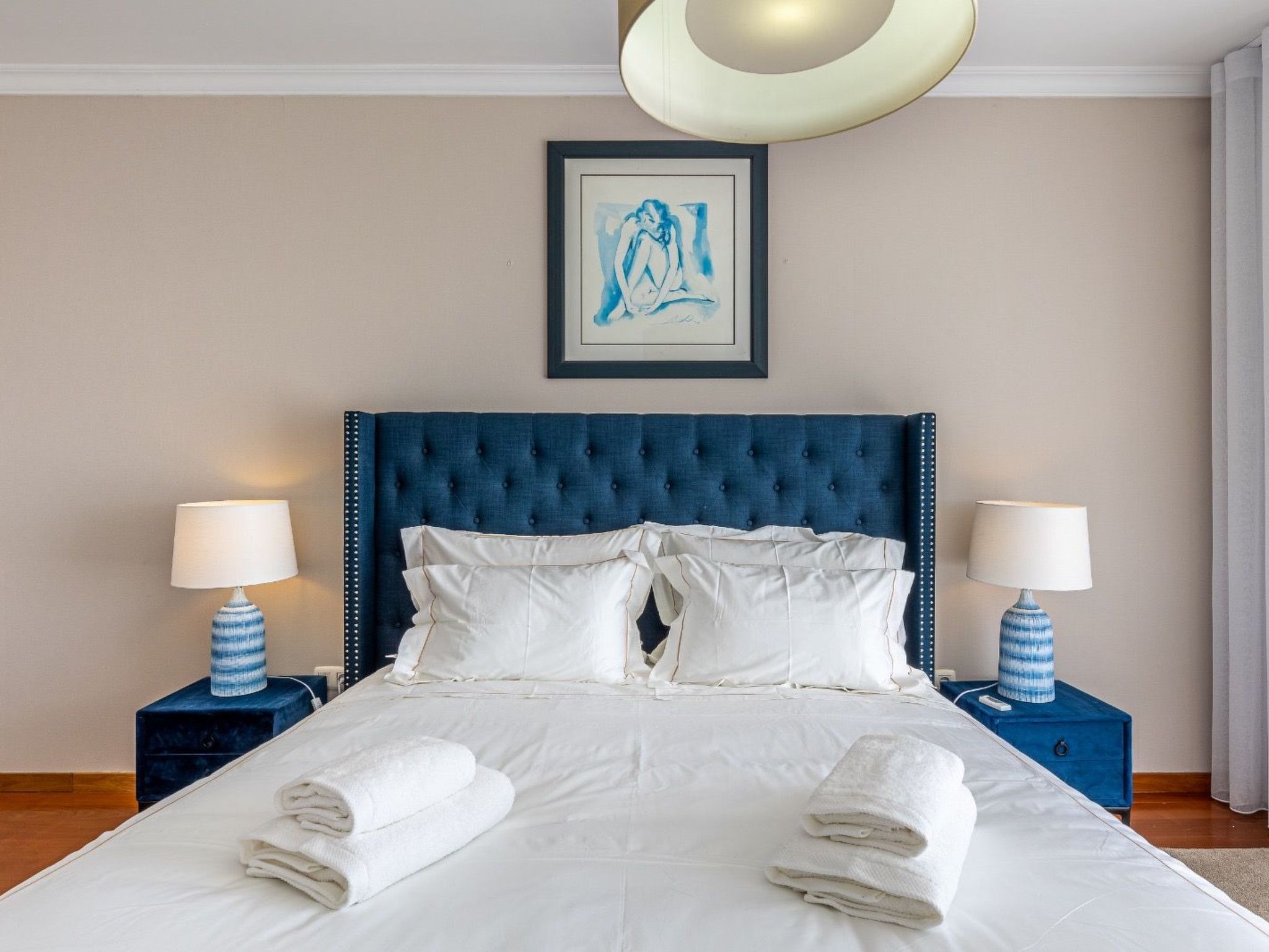 Luxuriöses Escape Village Calheta mit beheiztem Pool-Binnen