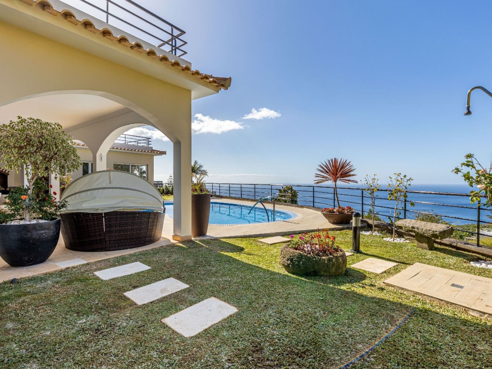 Finca "Calheta" mit Blick auf das Wasser-Binnen
