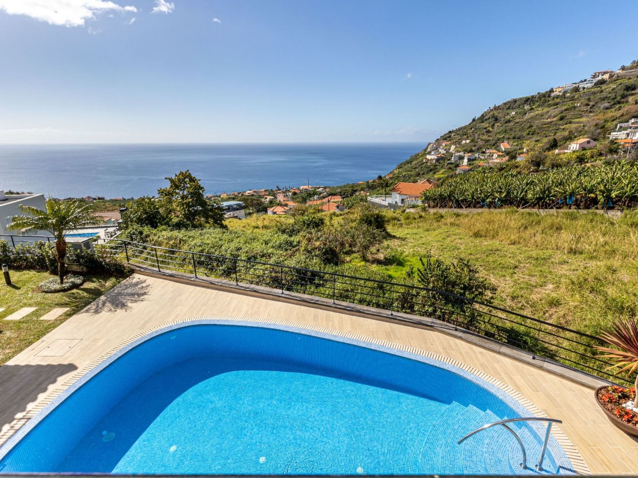 Finca "Calheta" mit Blick auf das Wasser-Binnen