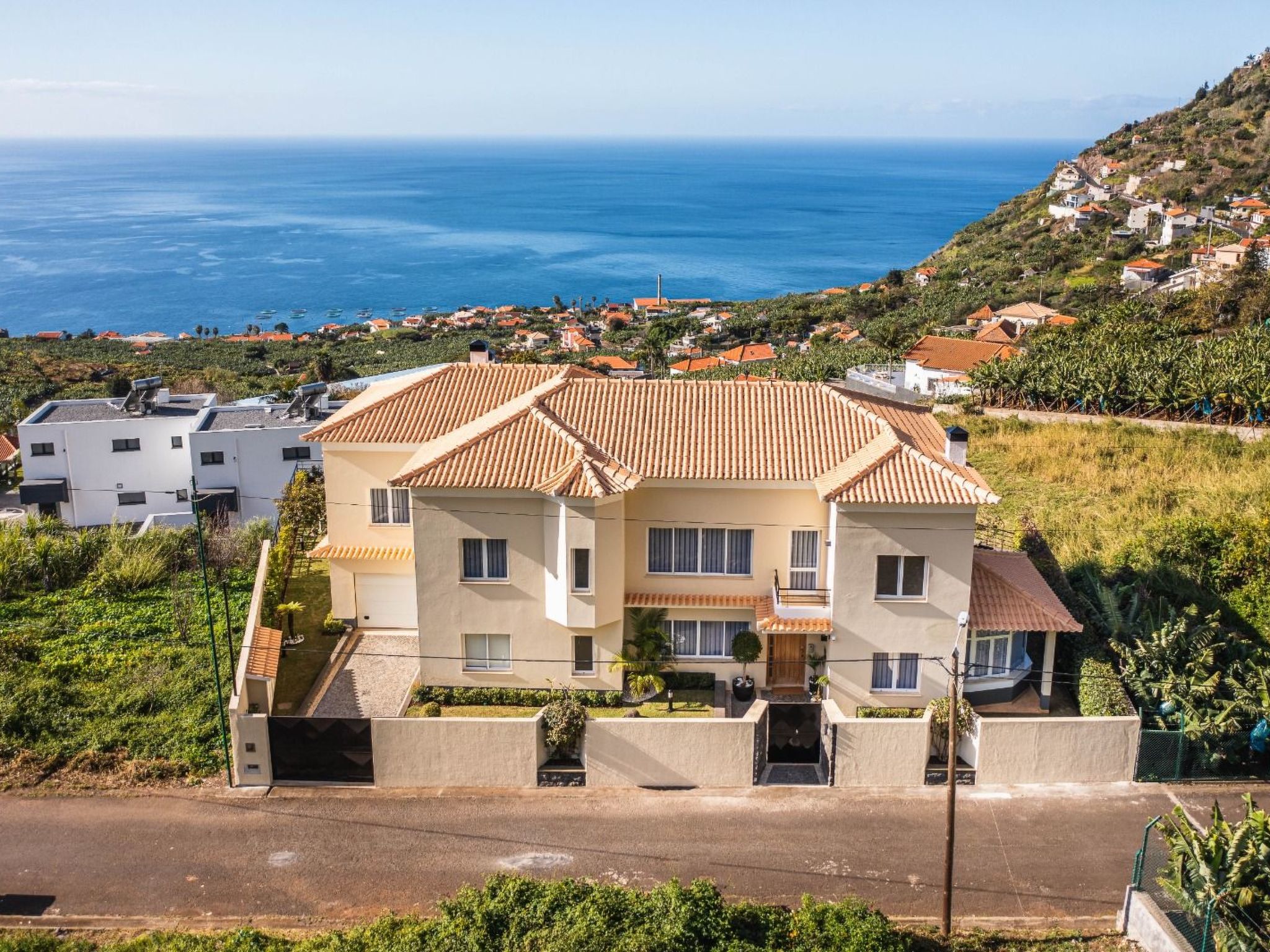 Finca "Calheta" mit Blick auf das Wasser-Binnen