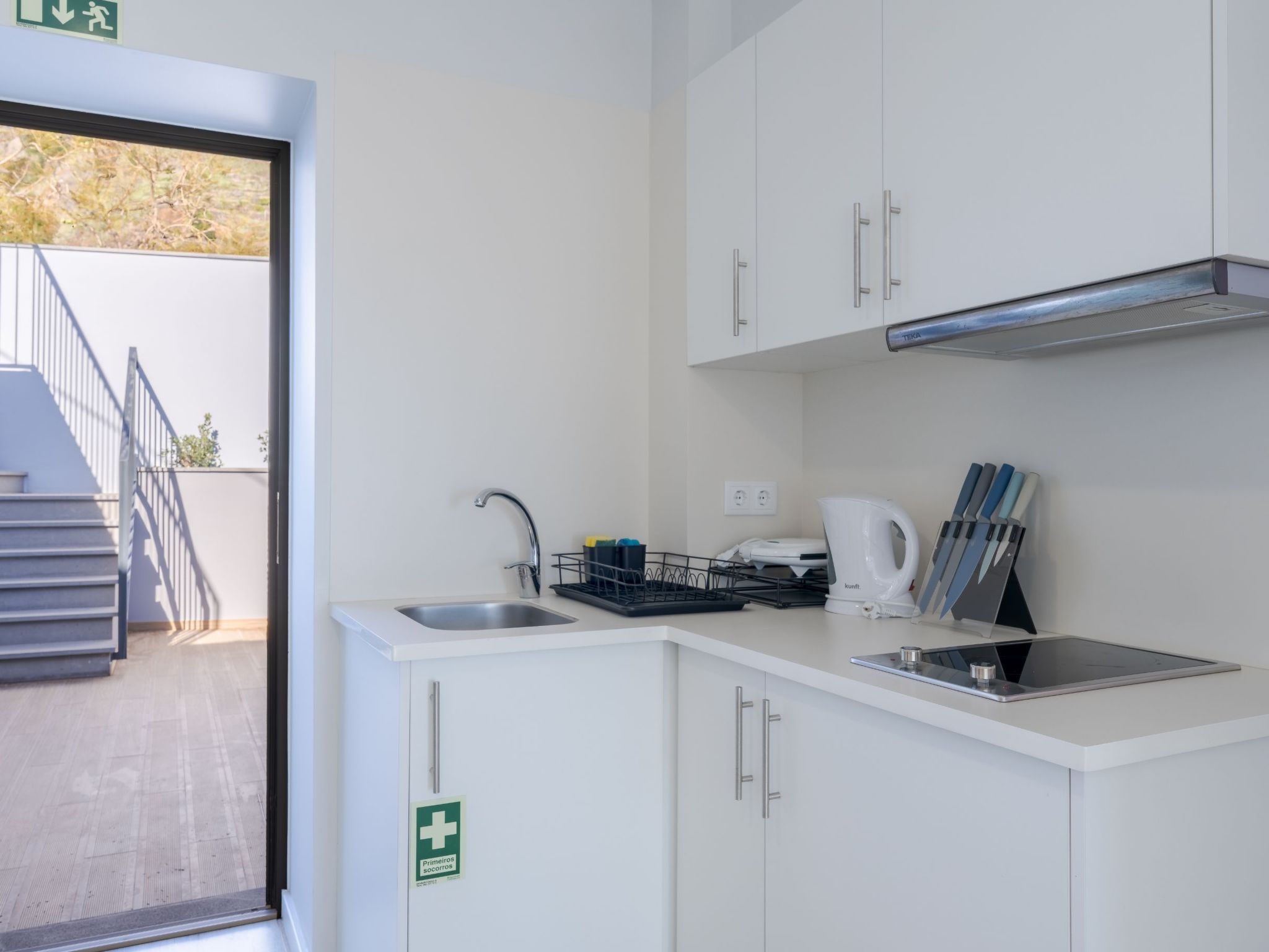 Studio mit Wi-Fi-Drinnen