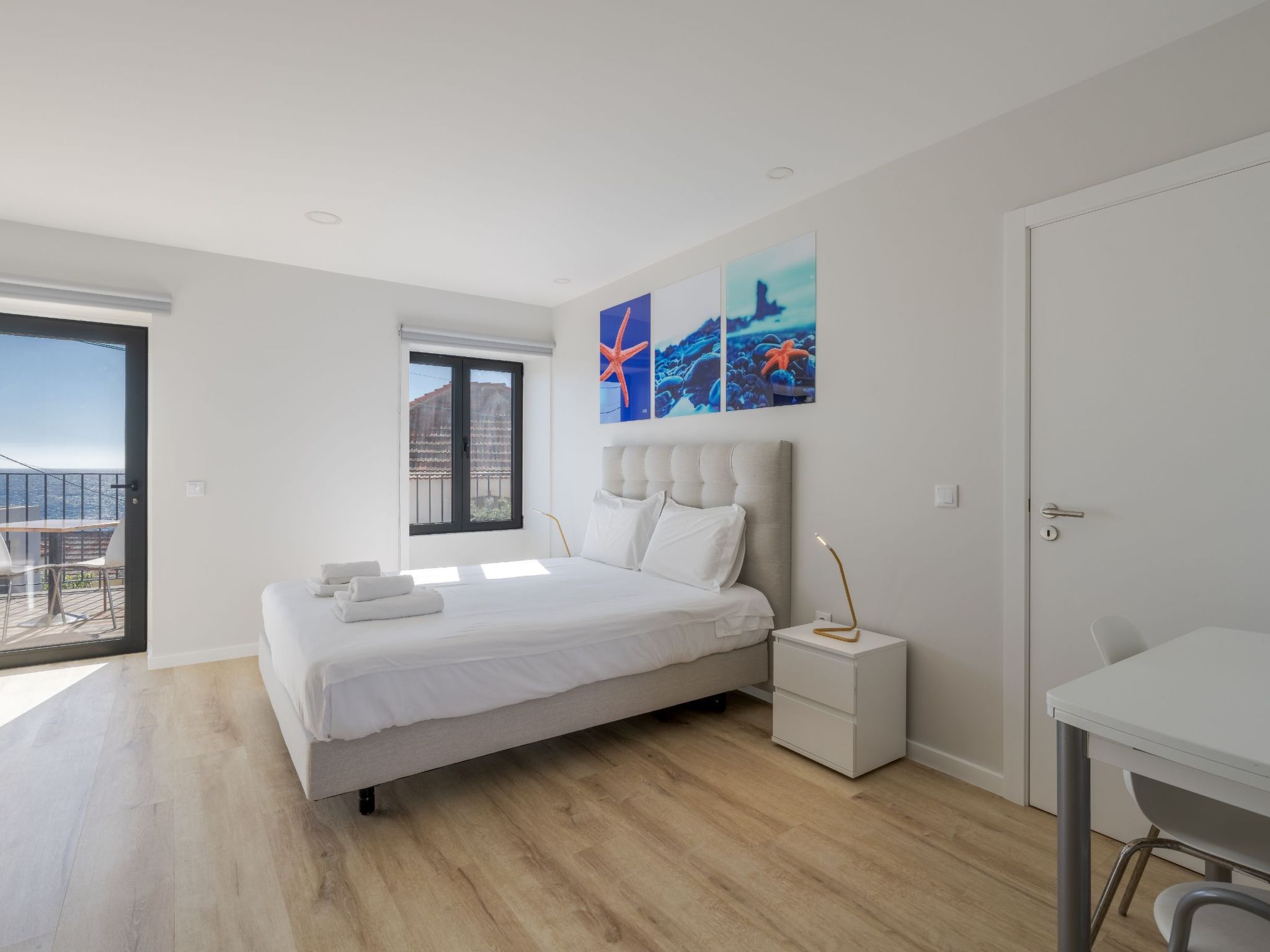 Studio mit Wi-Fi-Drinnen