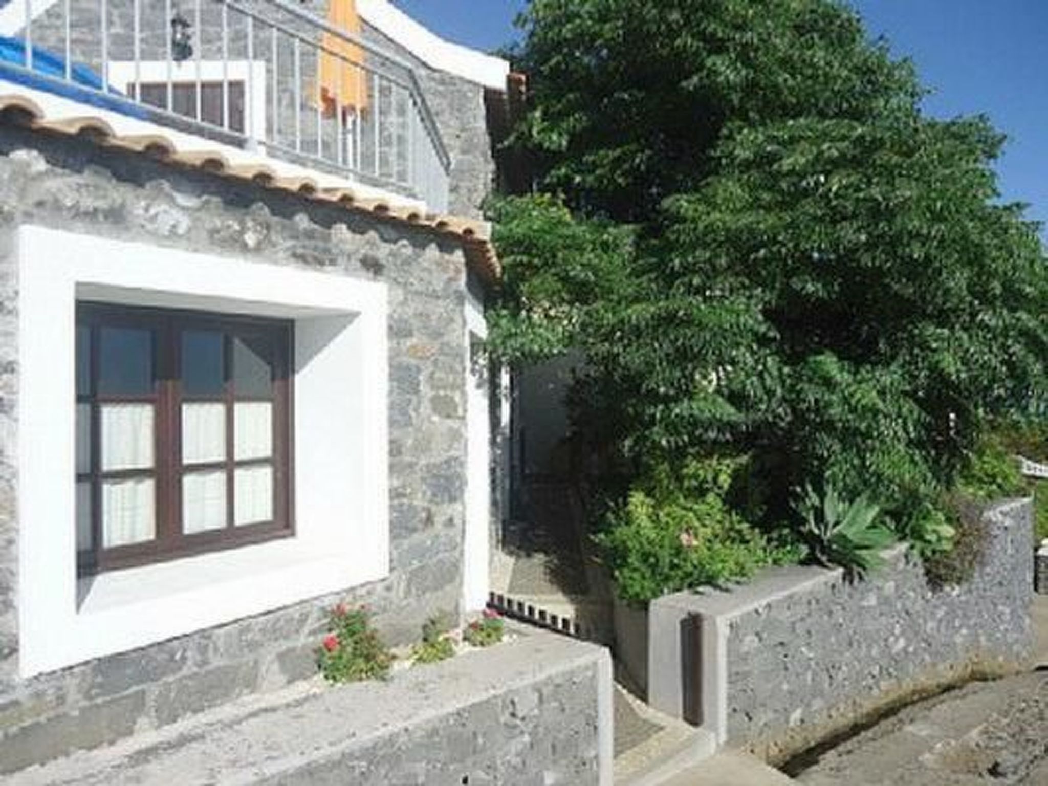 Schönes Ferienhaus in Prazeres-Drinnen