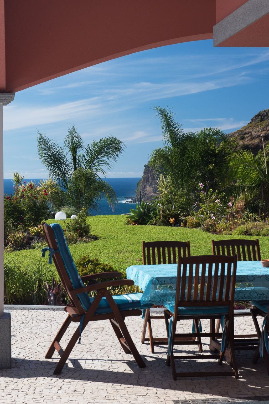 Ferienvilla mit Infinity Pool-Binnen