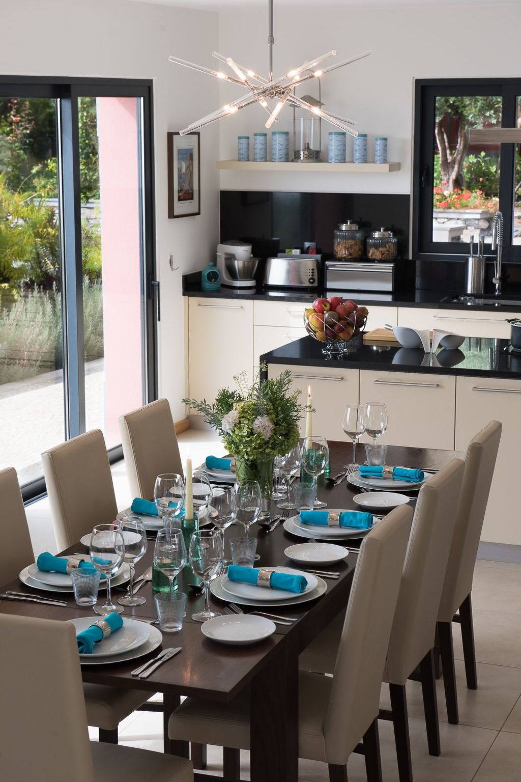 Ferienvilla mit Infinity Pool-Binnen