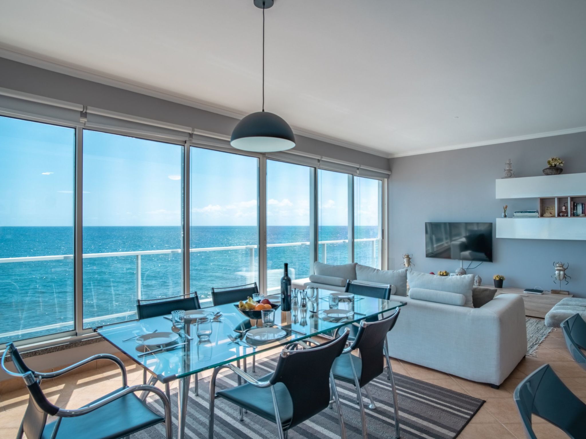 Schöne Wohnung am Strand-Drinnen