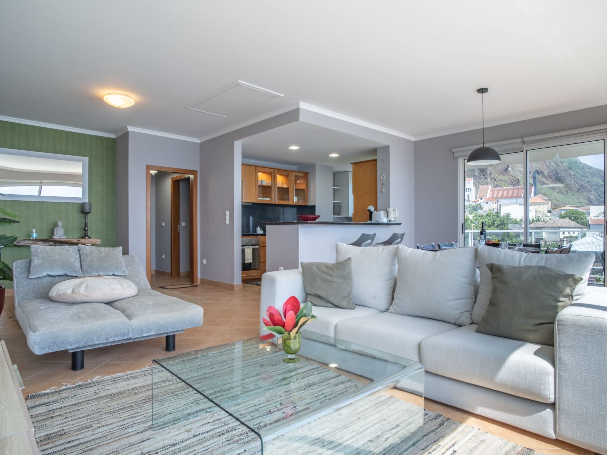 Schöne Wohnung am Strand-Image-tags.info