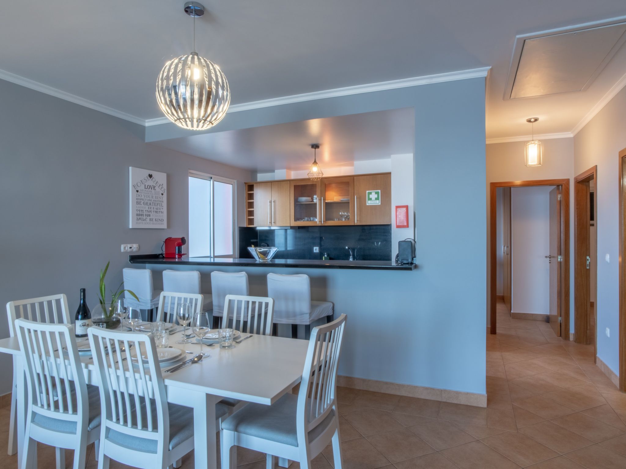 Schöne Wohnung am Strand-Drinnen