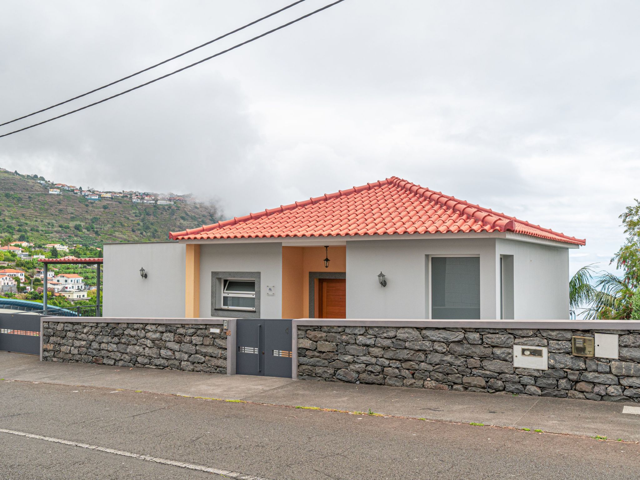 Villa in Arco da Calheta-Buiten
