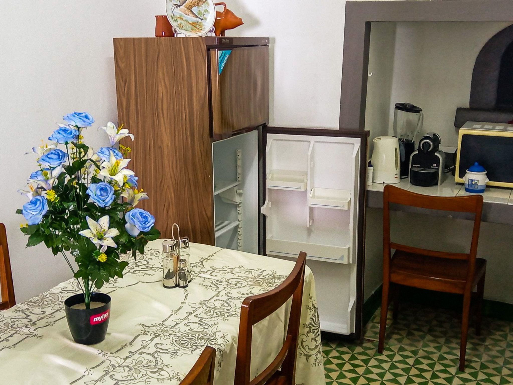 Die lustige und entspannende Wohnung mit Terrasse und Aussicht-Dedans