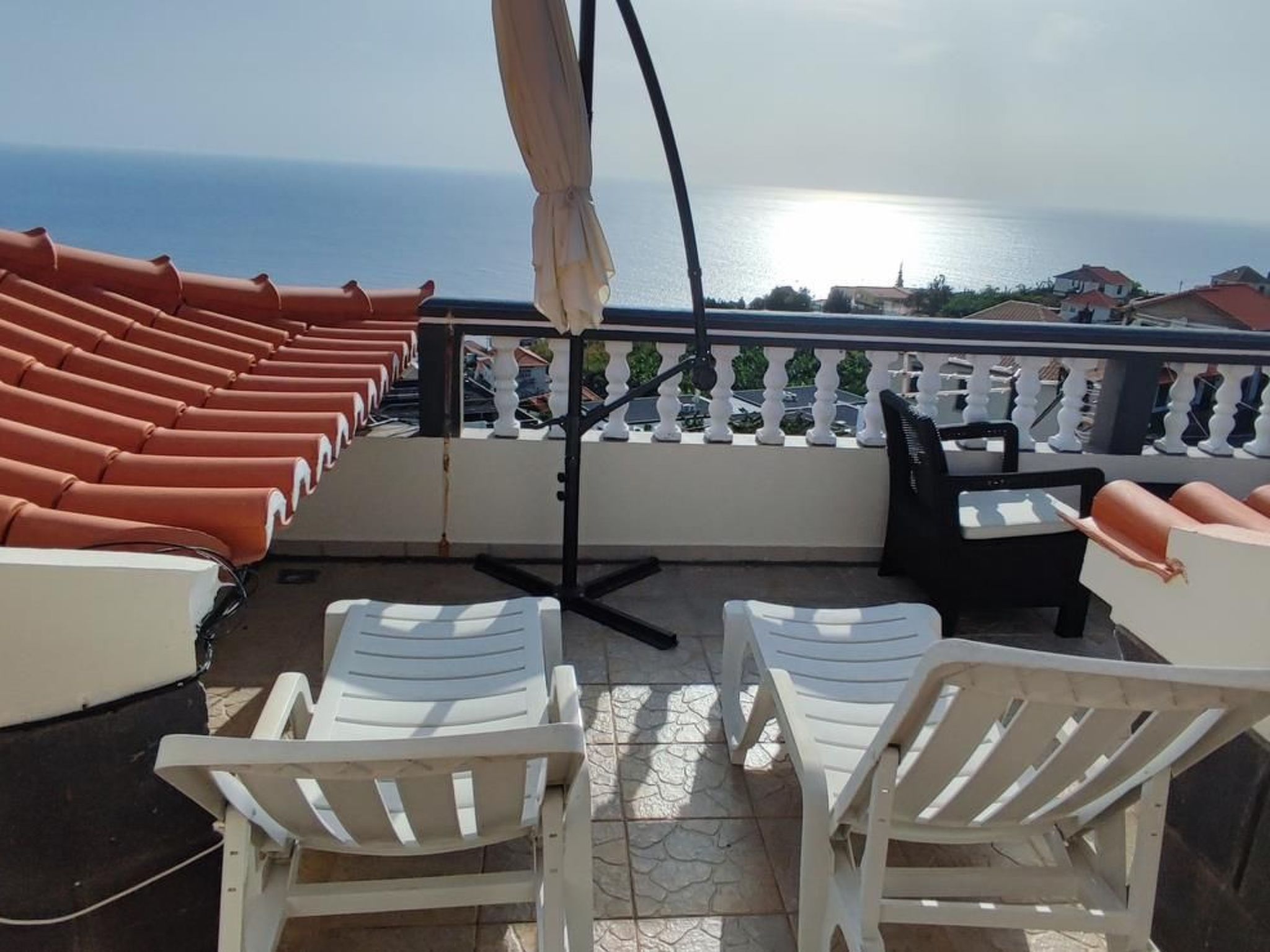 Dachterrasse sonnig und perfekte Aussicht apt-Binnen